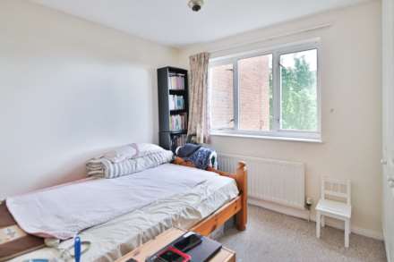 Jemmet Close, Kingston Upon Thames, Image 8