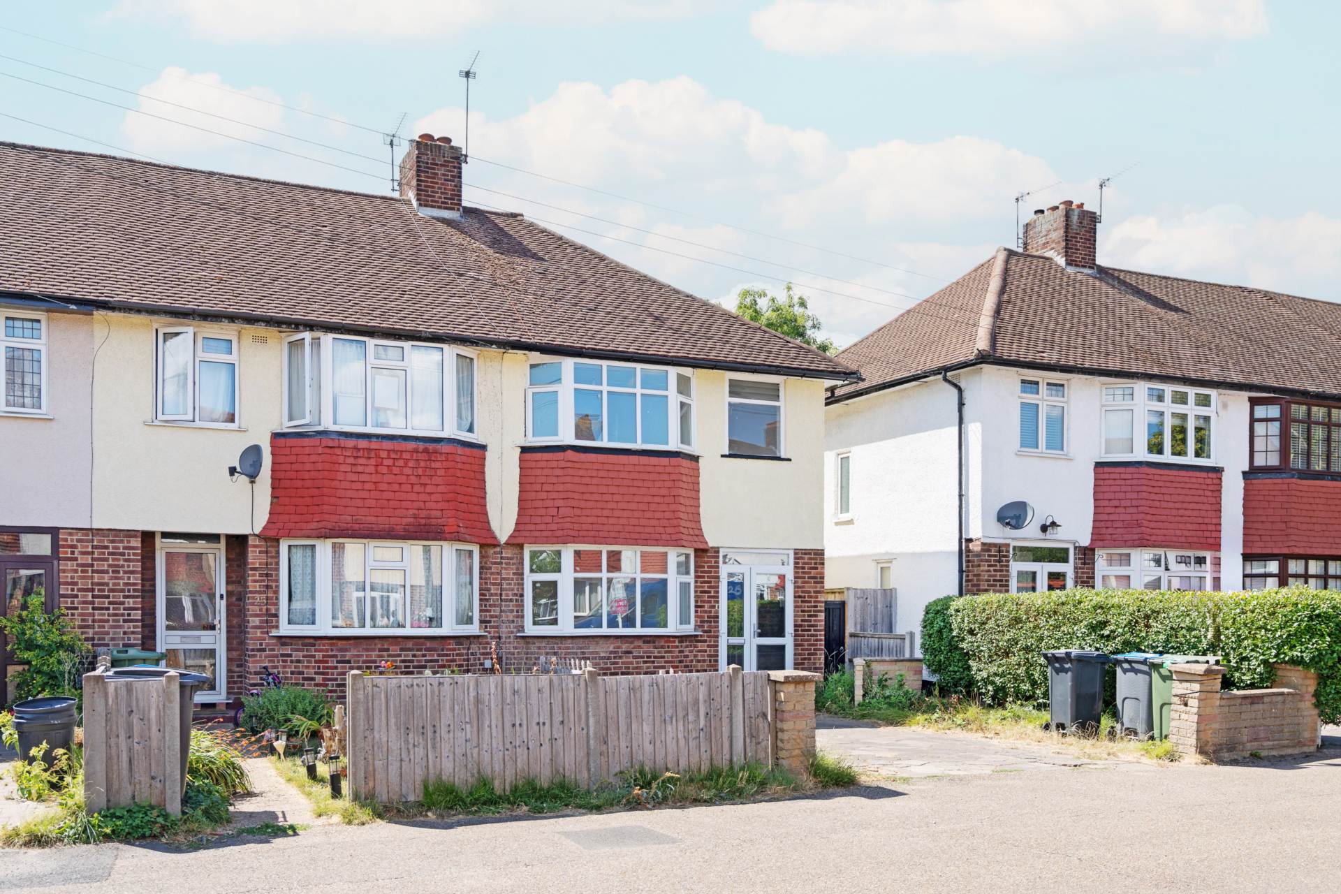 Chatsworth Gardens, New Malden, Image 1