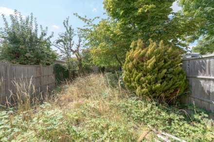 Chatsworth Gardens, New Malden, Image 12