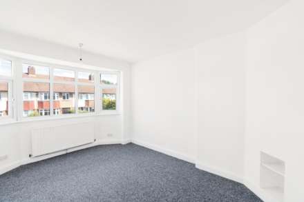 Chatsworth Gardens, New Malden, Image 8