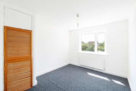 Chatsworth Gardens, New Malden, Image 9
