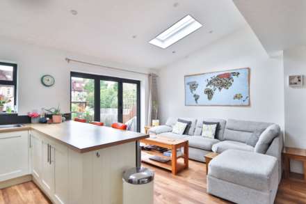 Belmont Avenue, New Malden, Image 3