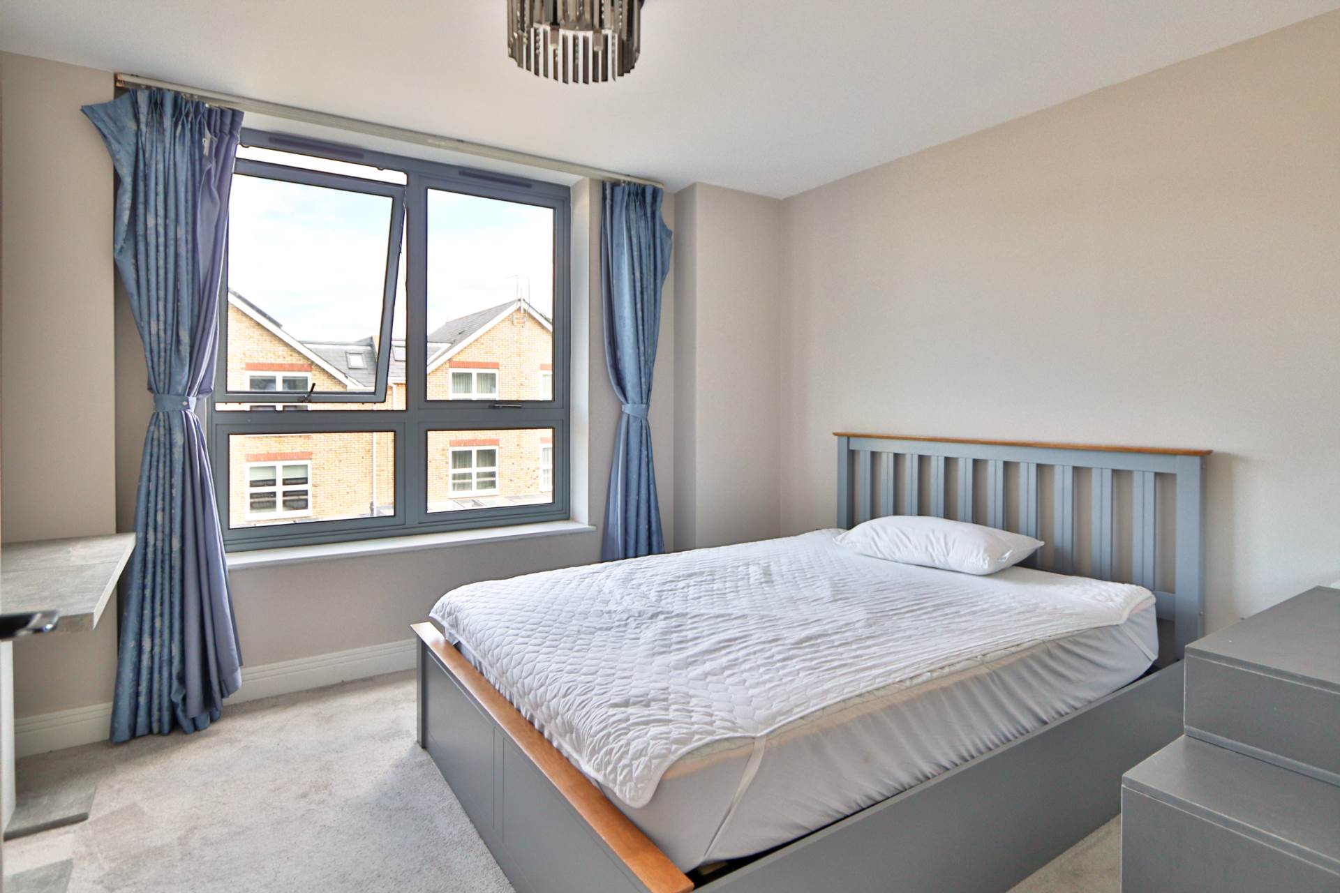Kingston Upon Thames, Image 2