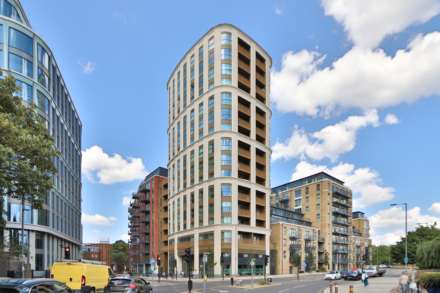 3 Bedroom Flat, Brook Street, Kingston Upon Thames