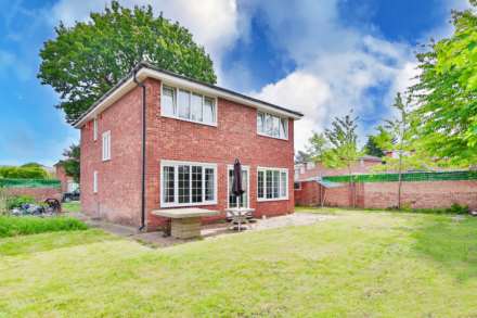 Maria Theresa Close, New Malden, Image 1