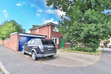 Maria Theresa Close, New Malden, Image 4
