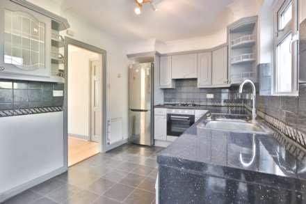 Browning Avenue, Worcester Park, Image 6