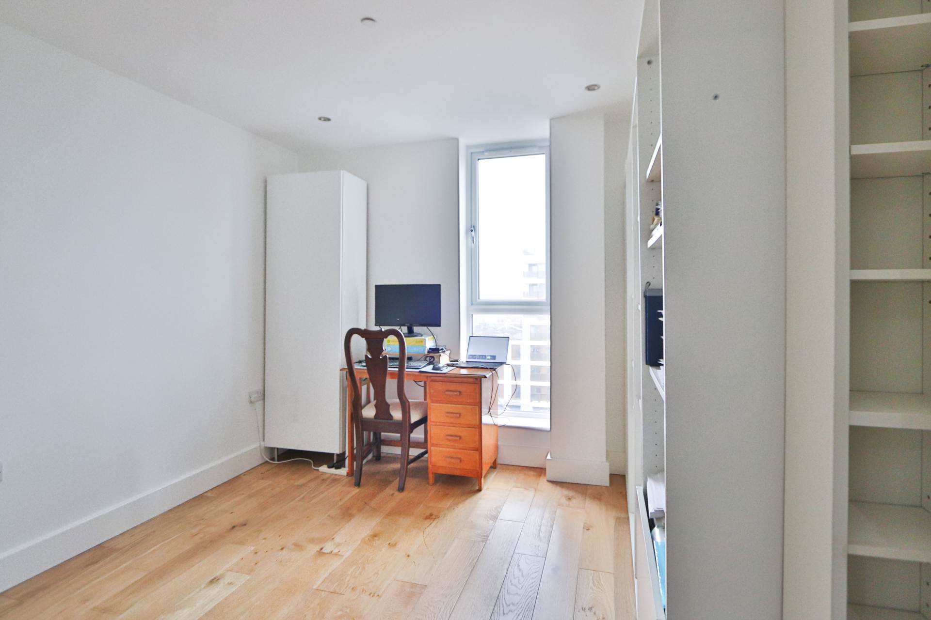 Sutton Court Road, Sutton, Image 8
