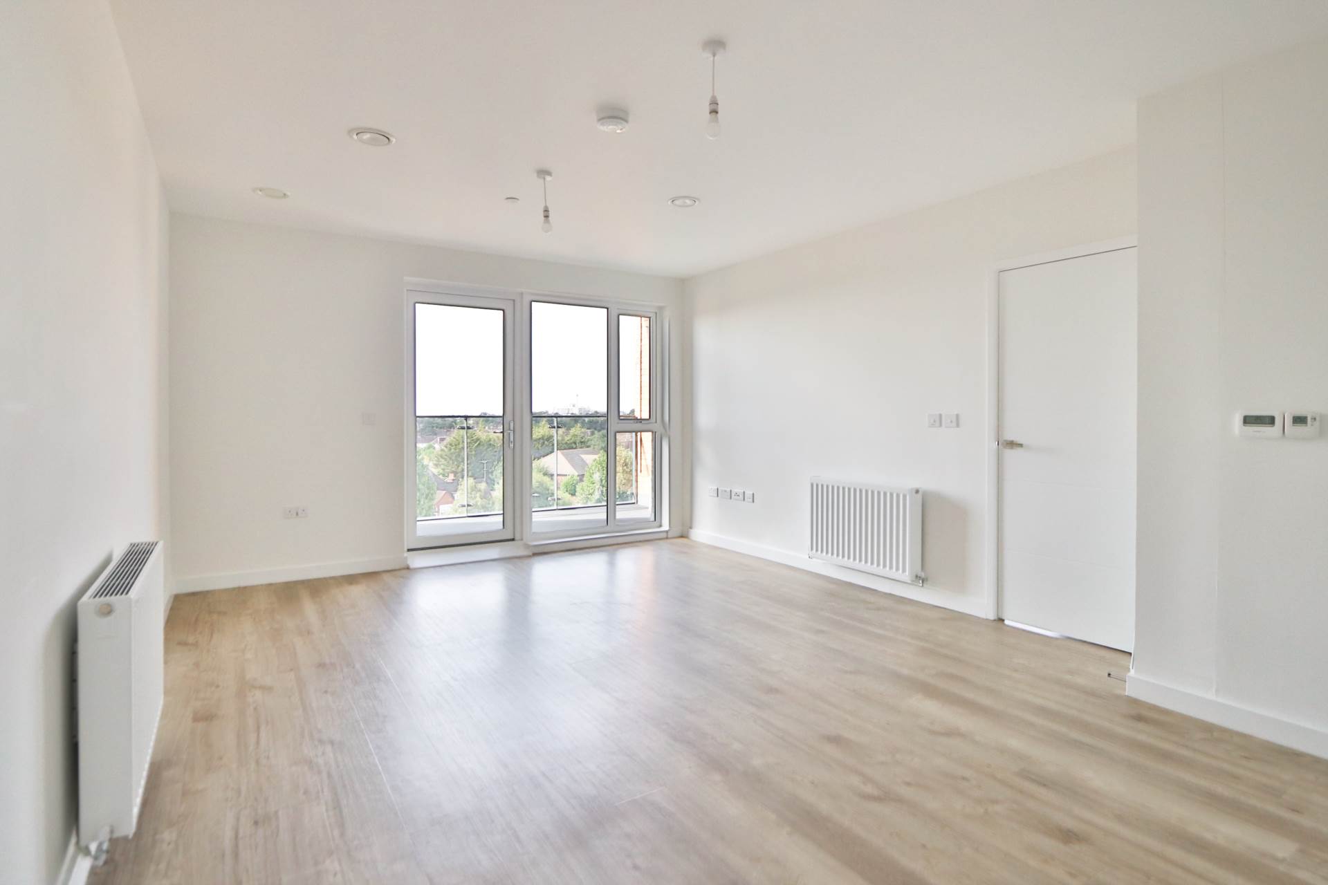 Powdermill Close, New Malden, Image 2