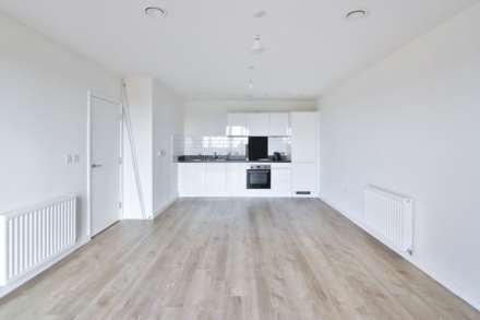 Powdermill Close, New Malden, Image 10