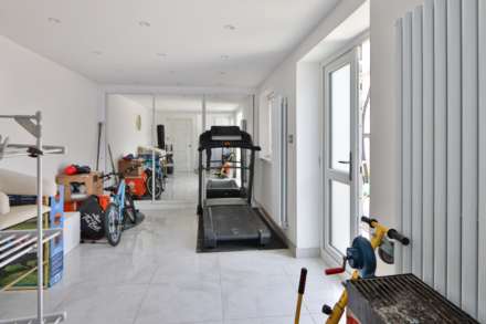 Byron Avenue, New Malden, Image 23
