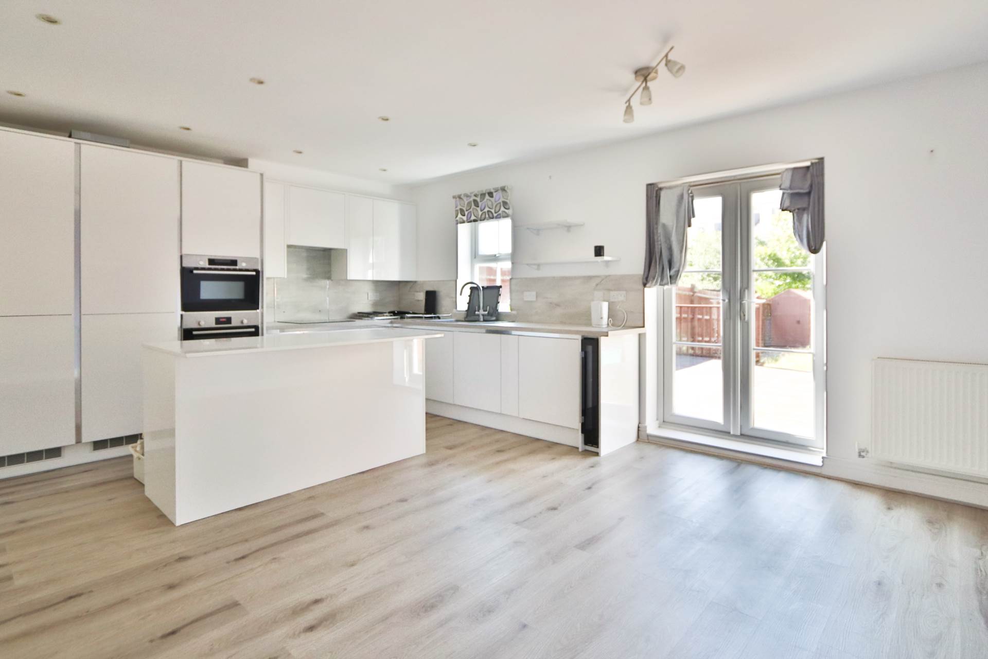 Heatherlea Grove, Worcester Park, Image 3