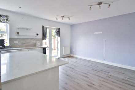 Heatherlea Grove, Worcester Park, Image 2