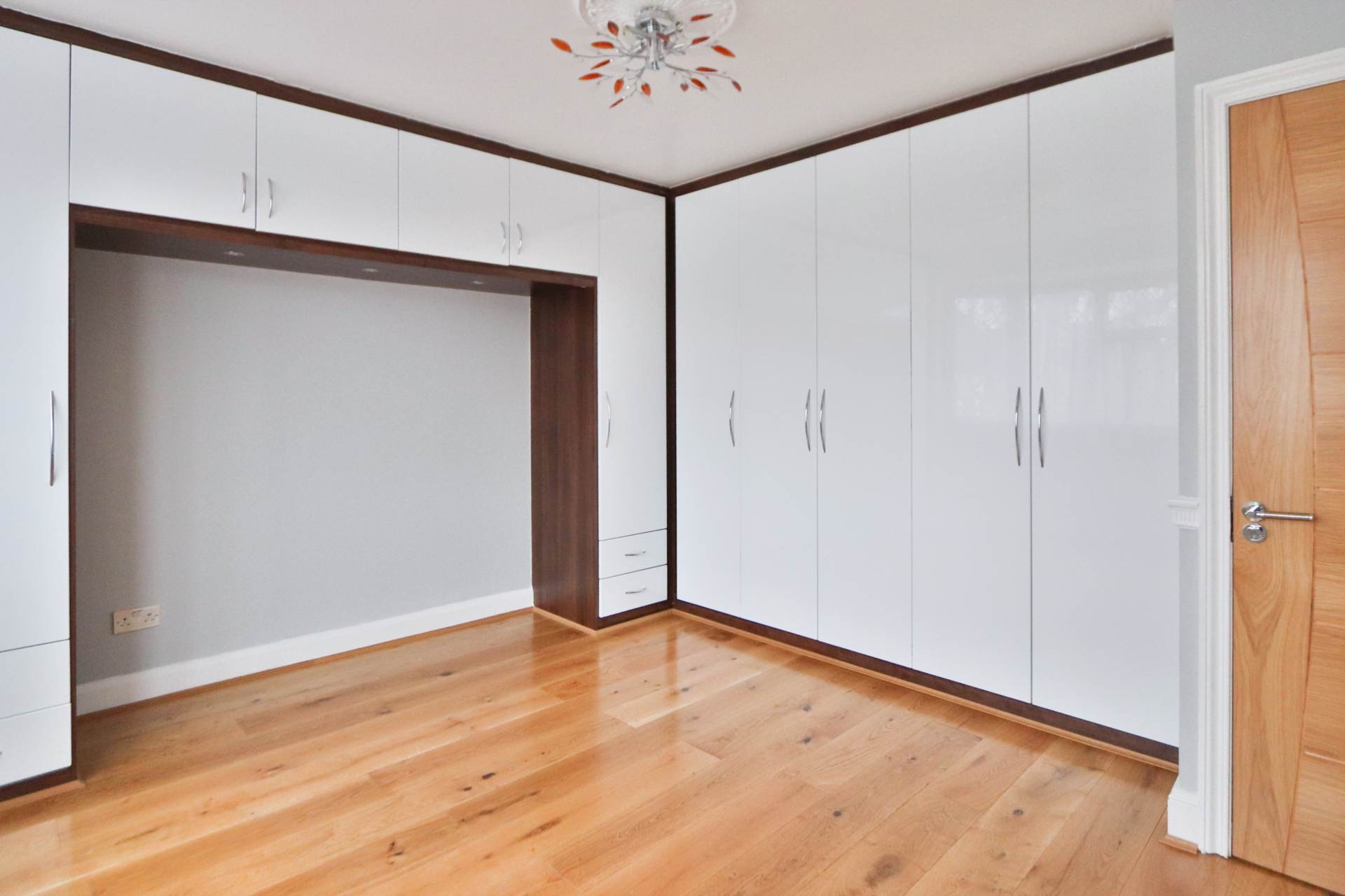 Lawrence Avenue, New Malden, Image 11