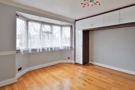 Lawrence Avenue, New Malden, Image 10