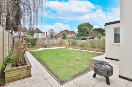 Lawrence Avenue, New Malden, Image 4