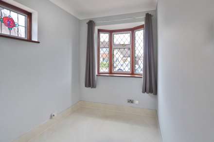 Lawrence Avenue, New Malden, Image 7