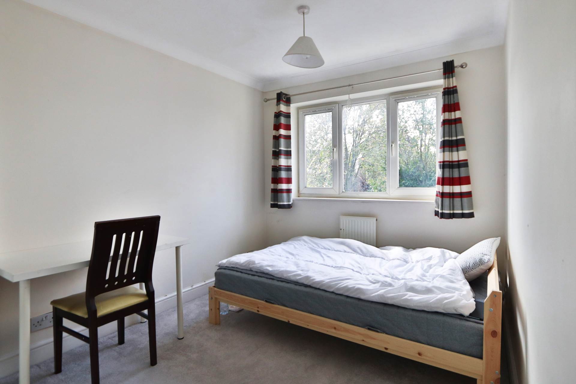 Kingston Road, New Malden, Image 12