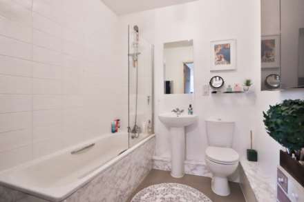 Caro Place, New Malden, Image 12
