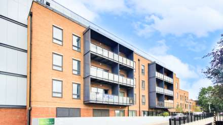 Caro Place, New Malden, Image 15