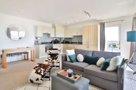 Caro Place, New Malden, Image 2