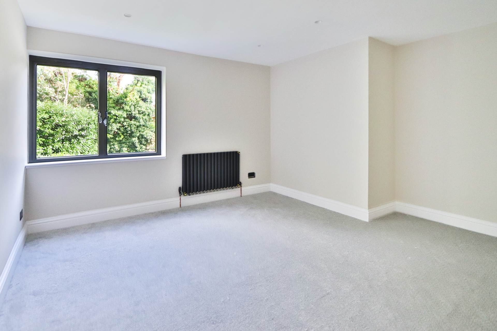 Renfrew Road, Kingston Upon Thames, Image 15
