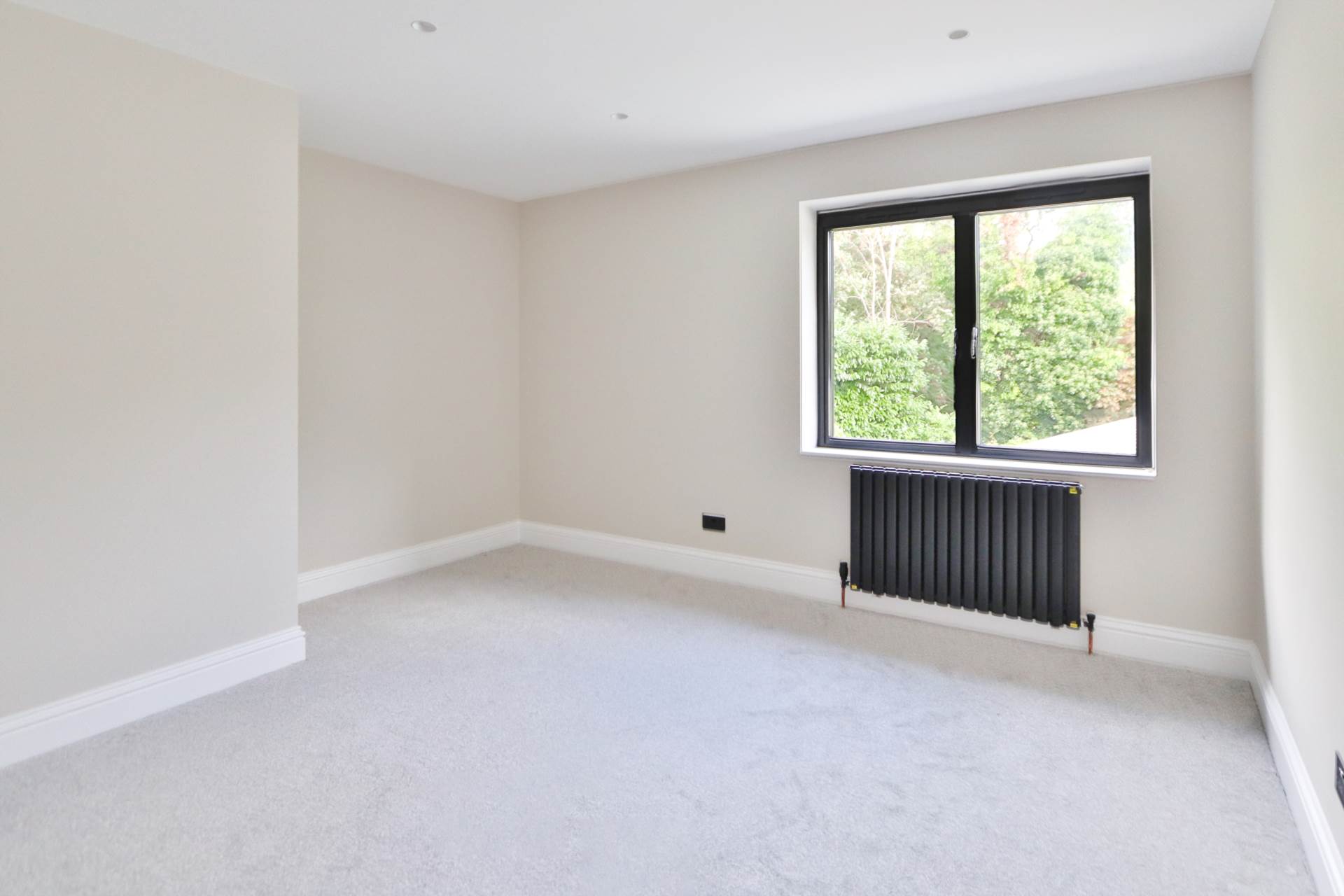 Renfrew Road, Kingston Upon Thames, Image 19