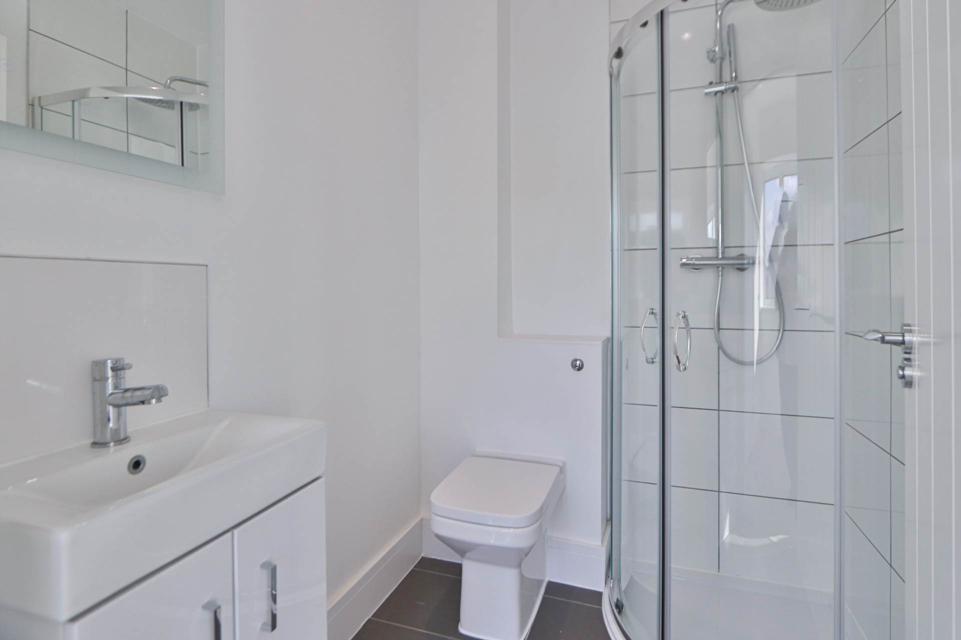 Motspur Park, New Malden, Image 14