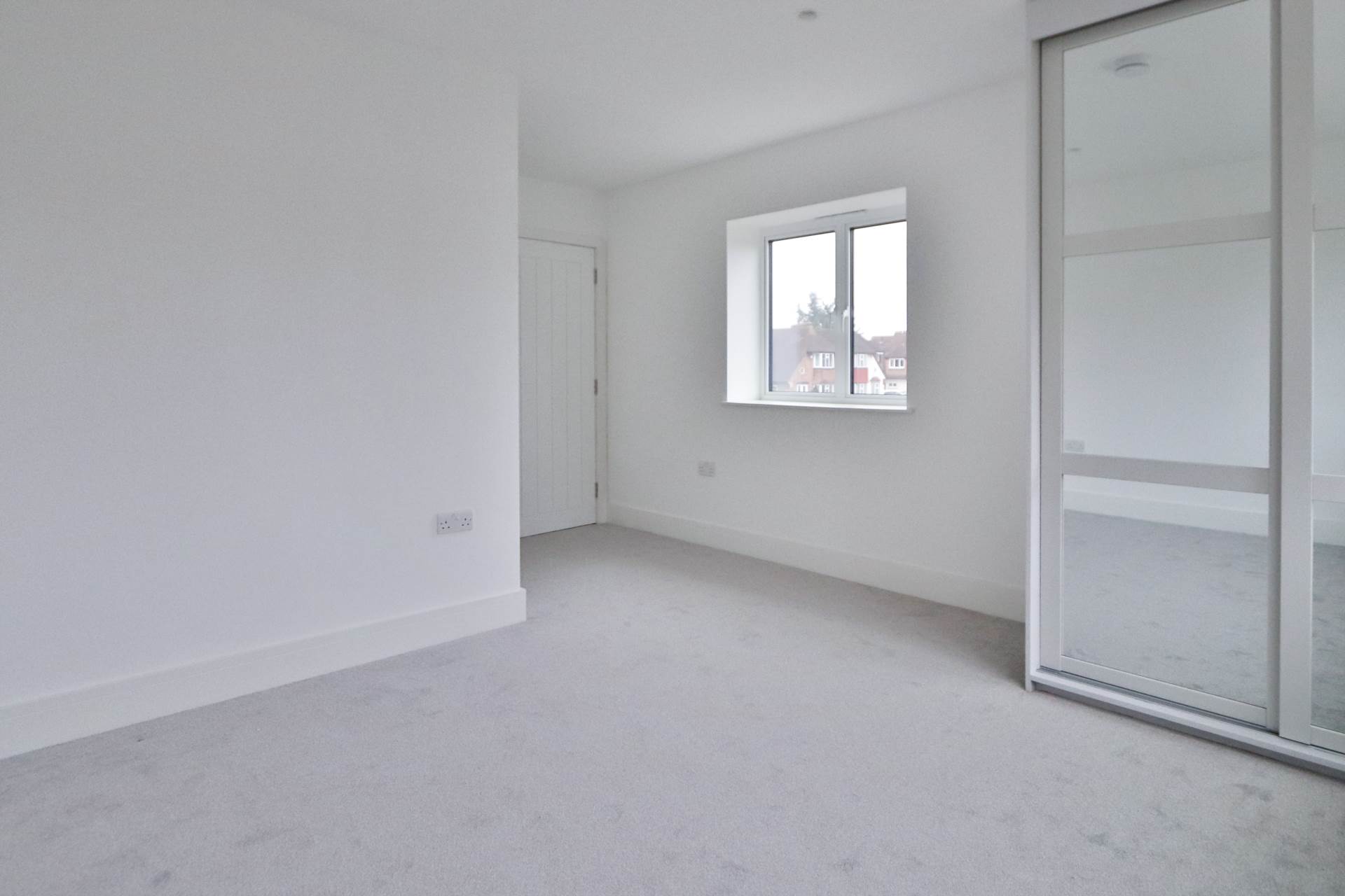 Motspur Park, New Malden, Image 5