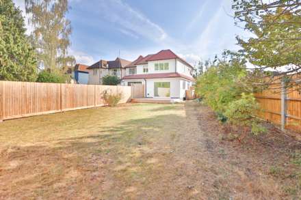 Motspur Park, New Malden, Image 17