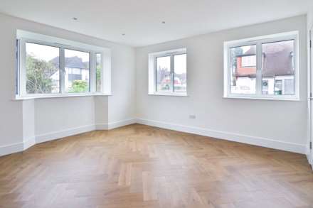 Motspur Park, New Malden, Image 2