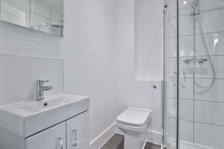 Motspur Park, New Malden, Image 8