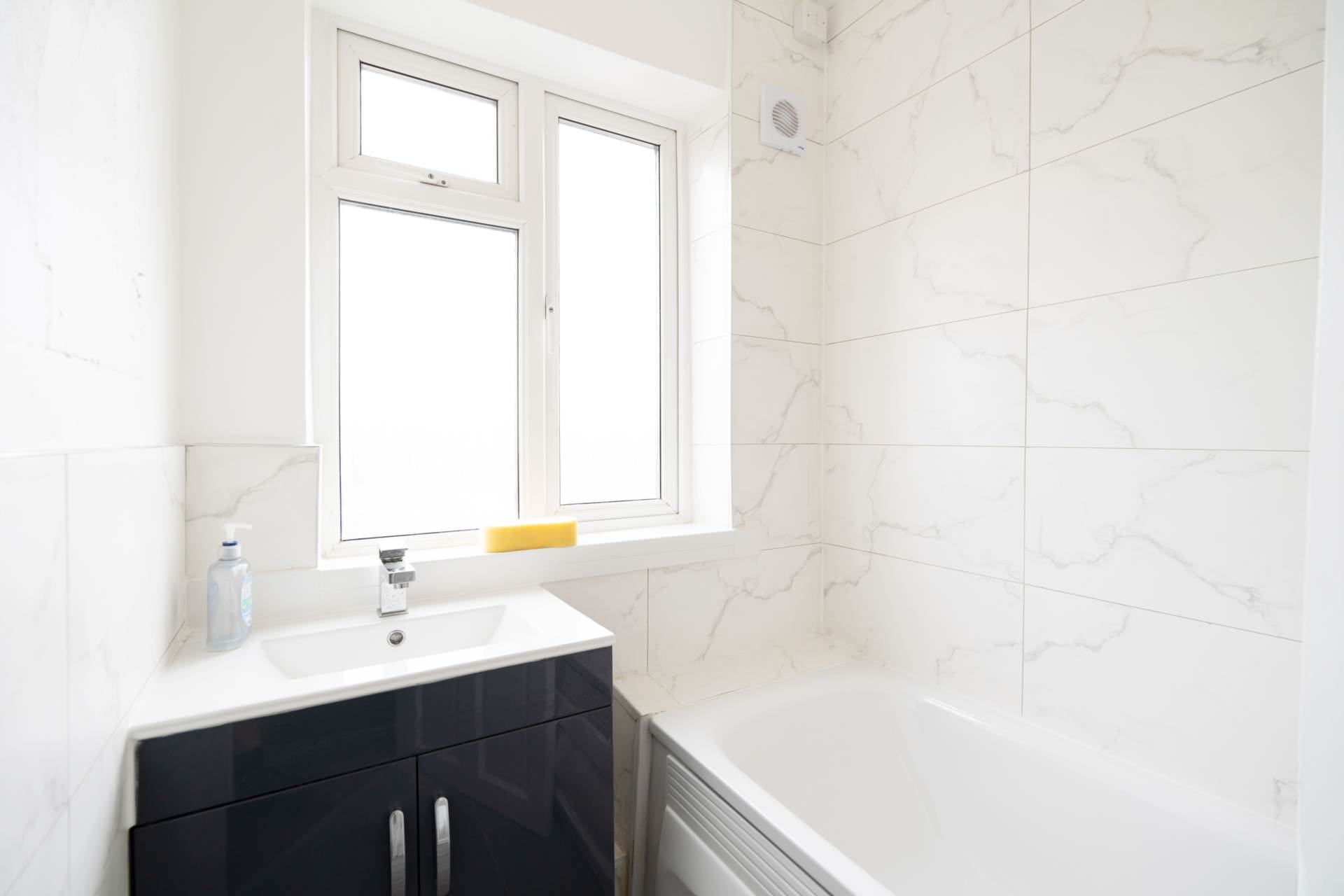 Bramshaw Rise, New Malden, Image 16