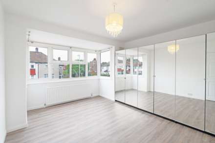 Bramshaw Rise, New Malden, Image 10