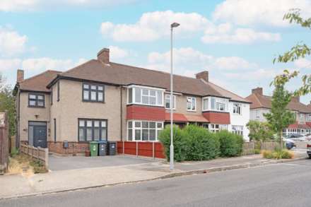 Bramshaw Rise, New Malden, Image 2