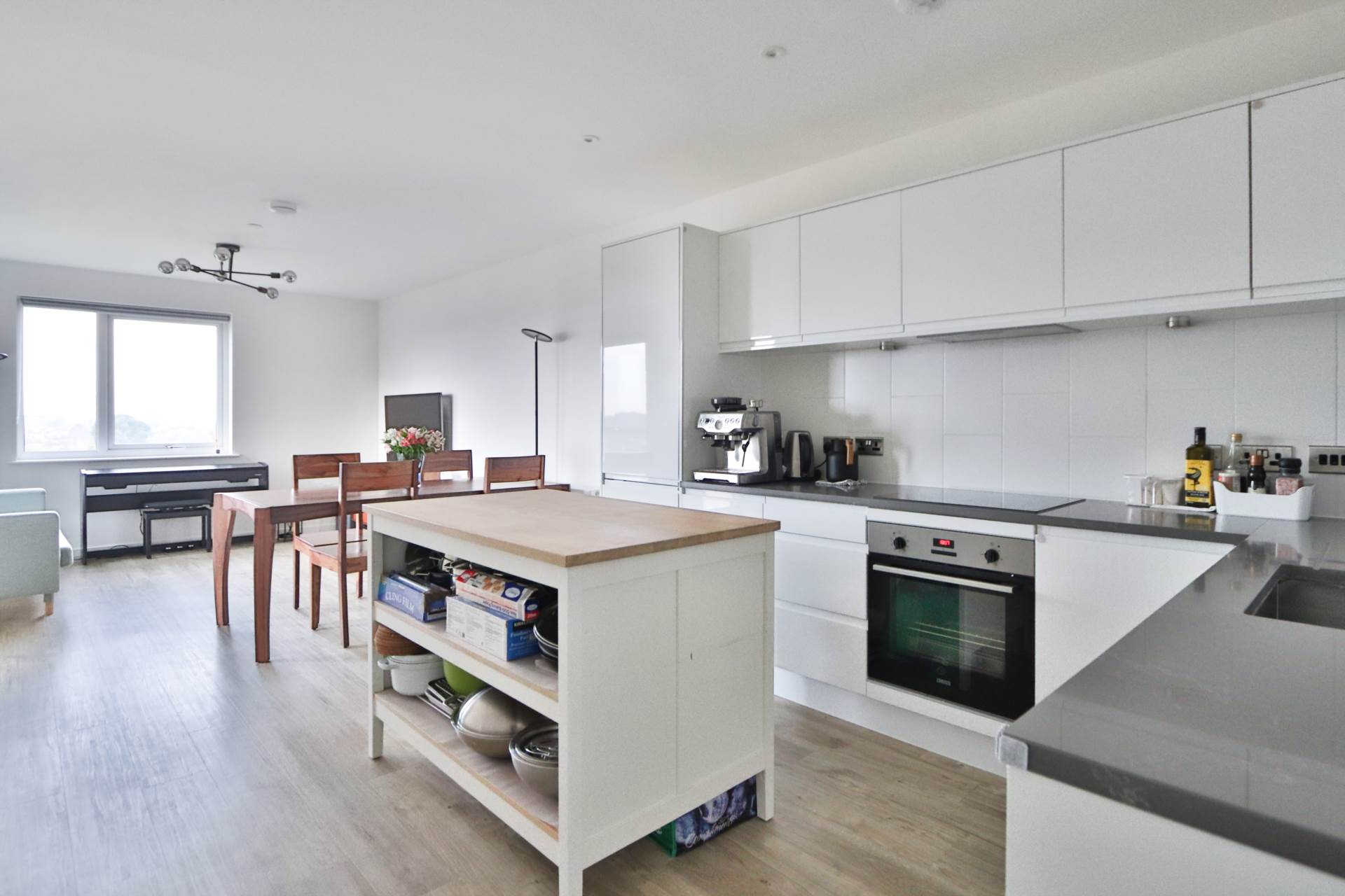 Powdermill Close, New Malden, Image 1