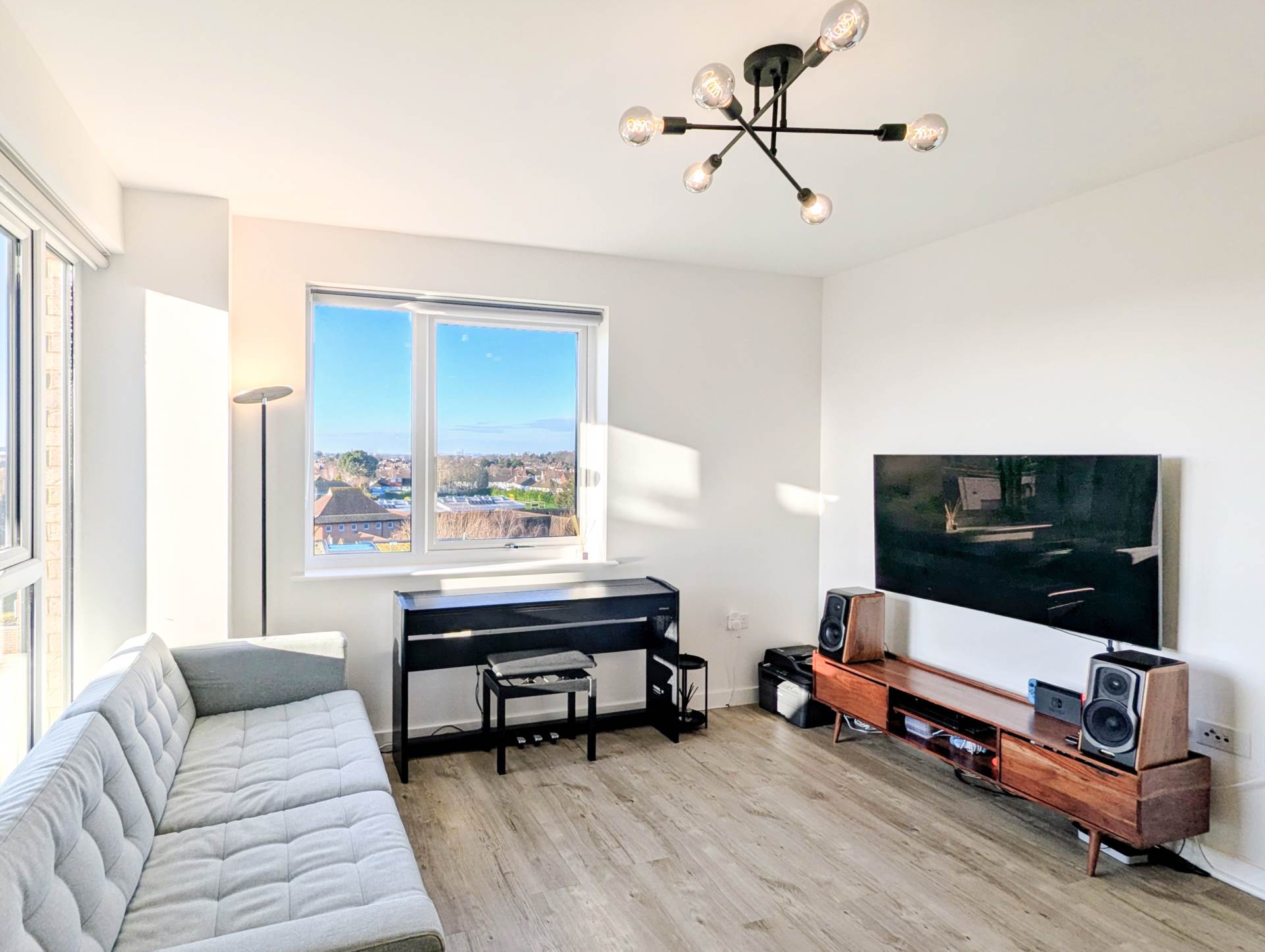 Powdermill Close, New Malden, Image 3