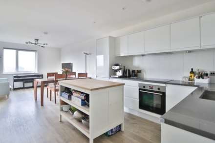 Powdermill Close, New Malden, Image 1