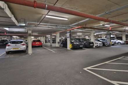 Powdermill Close, New Malden, Image 15