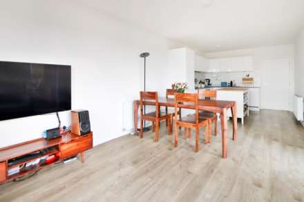 Powdermill Close, New Malden, Image 2