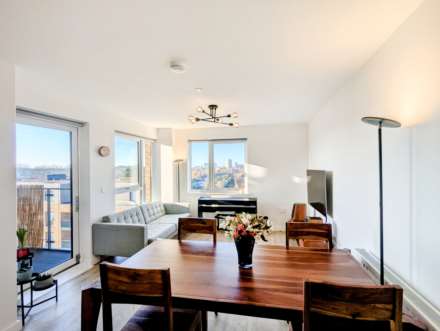 Powdermill Close, New Malden, Image 4