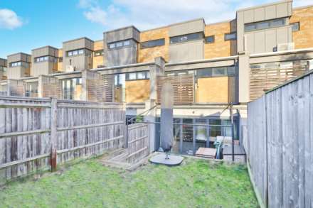 Timberyard Mews, Worcester Park, Image 2