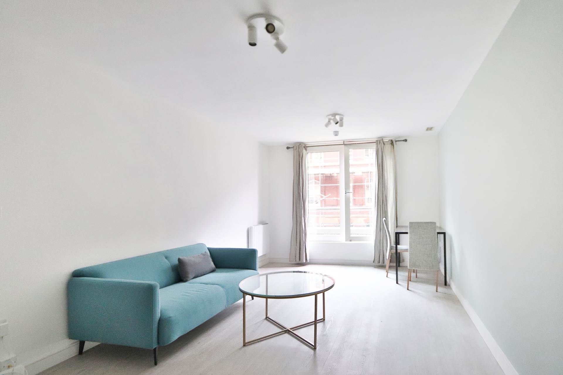 Salamanca Place, London, Image 2