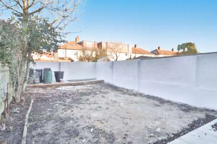 Cobham Avenue, New Malden, Image 12