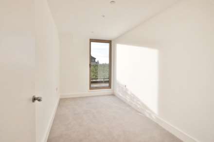 High Street, New Malden, Image 10