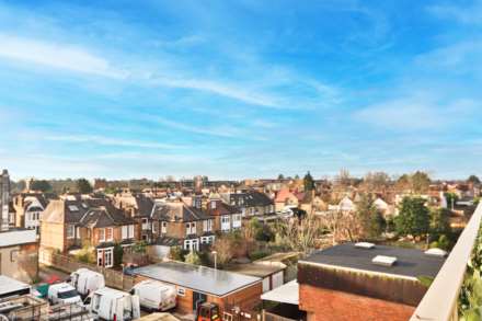 High Street, New Malden, Image 11