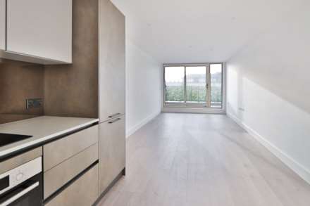 High Street, New Malden, Image 2