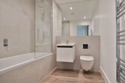 High Street, New Malden, Image 6