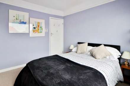 Portland Avenue, New Malden, Image 12