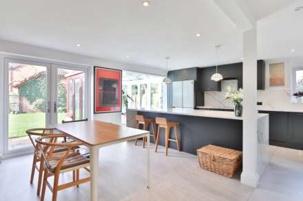 4 Bedroom Detached, Rivermead, East Molesey